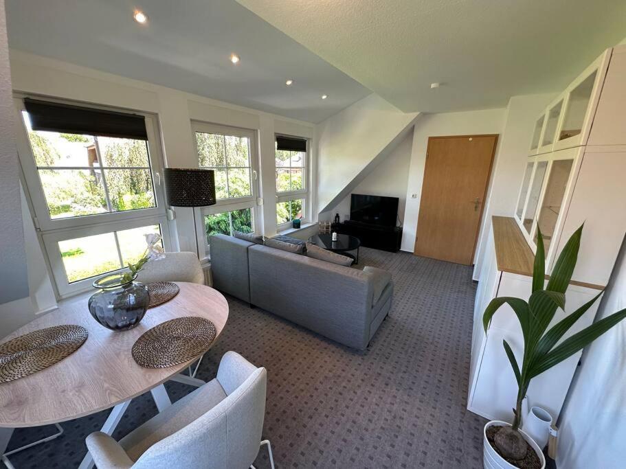 Ruhige, Kleine Apartment Schortens